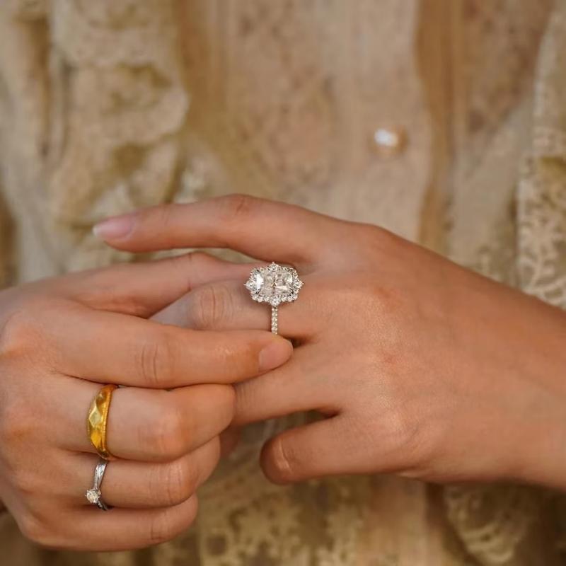 Luxurious Sparkling Zircon Square Women's Ring, Exquisite and Fashionable Wedding Banquet Jewelry Accessories