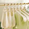 Cabides dobráveis multifuncionais para casa, varanda, roupas penduradas, viagem, armazenamento portátil, ombro largo, sem rastros, suporte de secagem