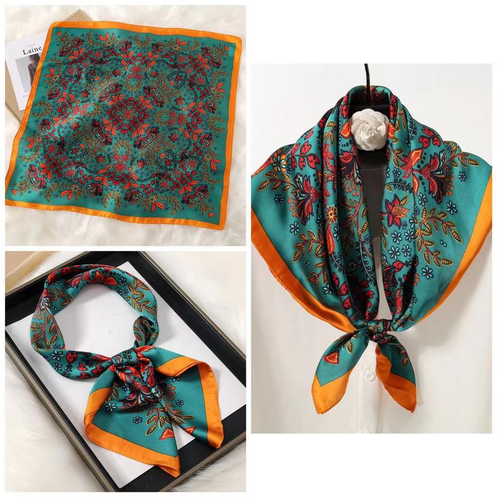 Eleganti Foulard di Seta da Donna Con Centinaia di Camicie, Assistenti di Volo, Decorazione Professionale, Protezione del Collo, Foulard, 70 Foulard Quadrati Piccoli.