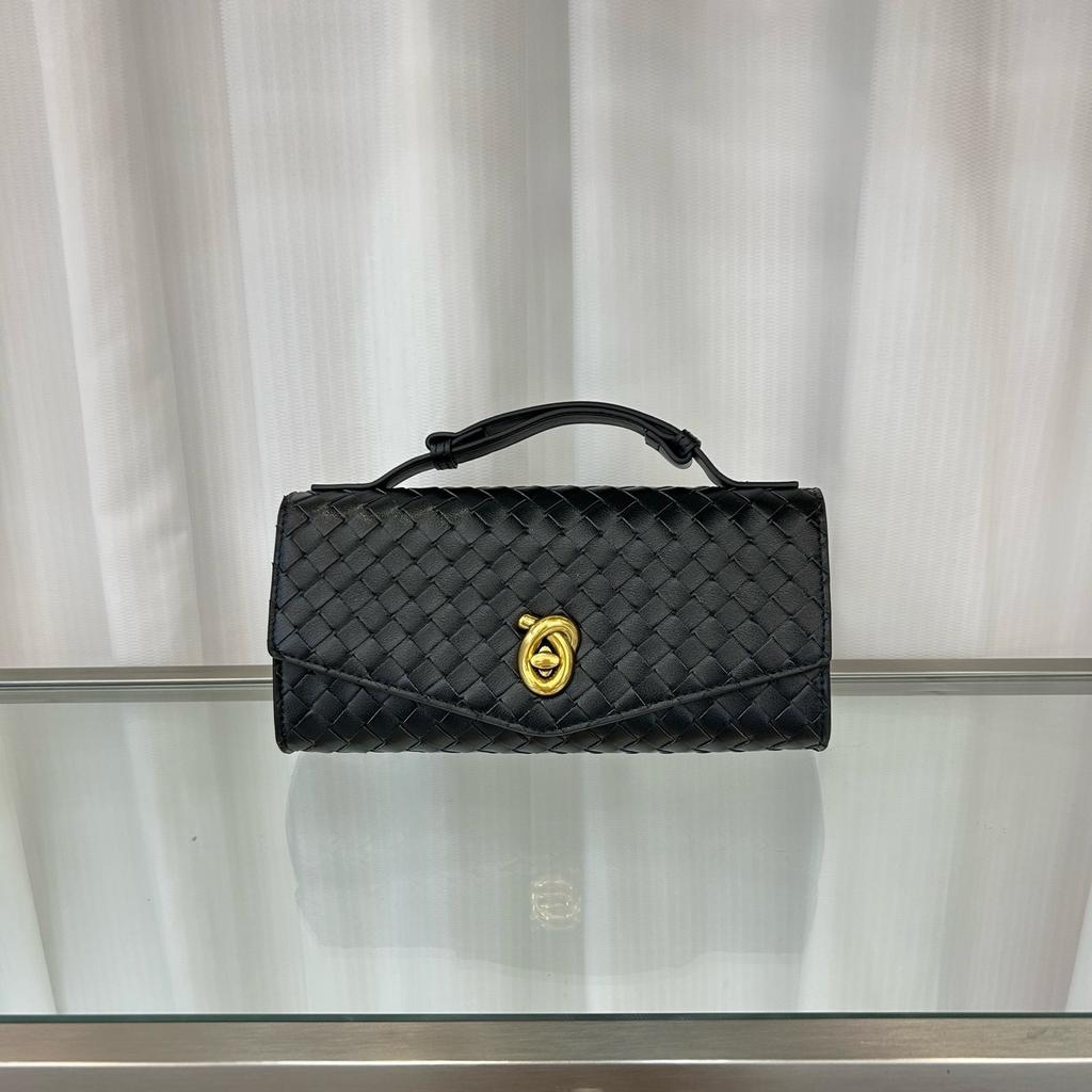 Cross-border woven baguette bag, niche leather women's bag, fashionable versatile horizontal version lock, portable shoulder messenger envelope bag