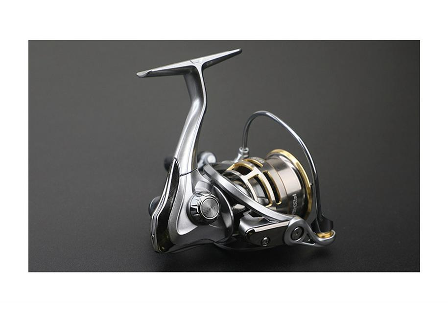 Ultra-light 132g Spin Reel with Slanted Shallow Spool for Versatile Long Casts and Micro Lure Fishing
