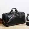 PU-Leder Übergröße Reisetasche für Geschäftsreisen von Männern, Gepäcktasche für Reiserucksäcke, Koreanische Version, Handgehalten, Einzelne Schulter