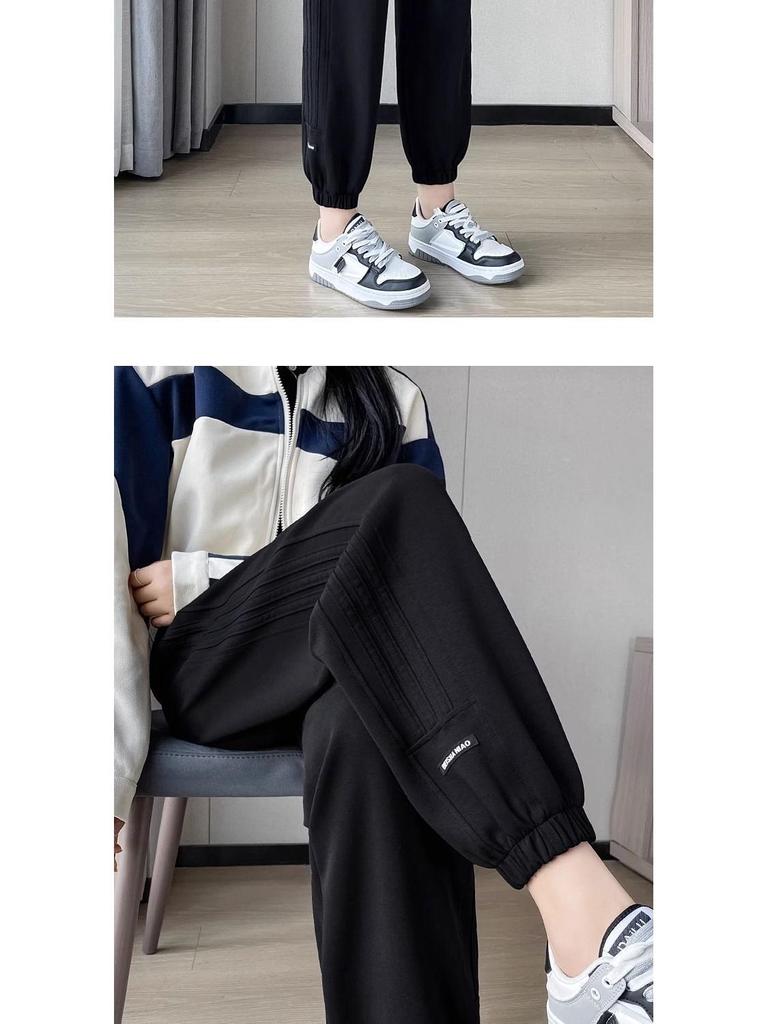 2025 High Street Black Joggers: Casual American Vibe, Straight Leg, Loose Fit, Cuffed.