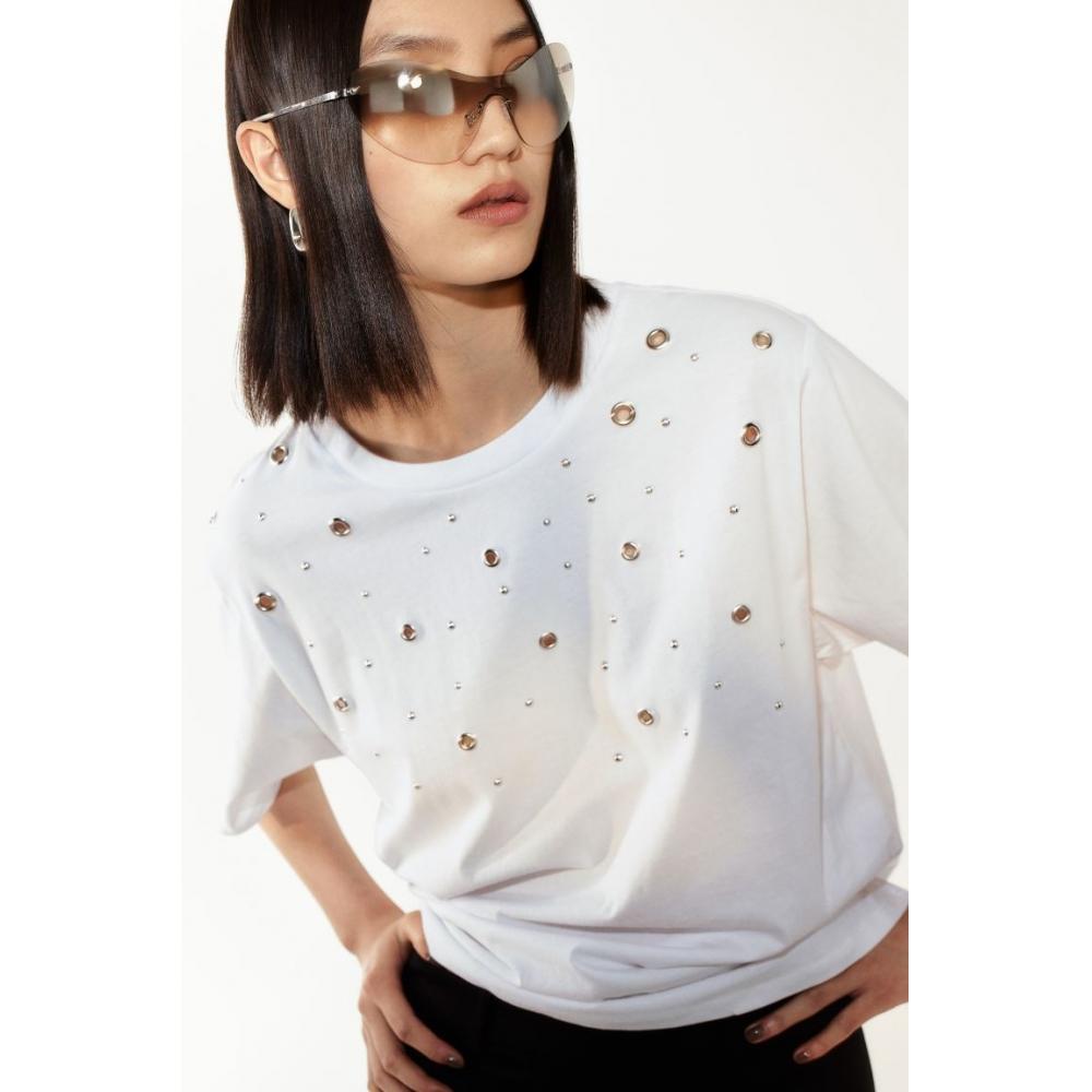 

Футболка с дизайном HM белая