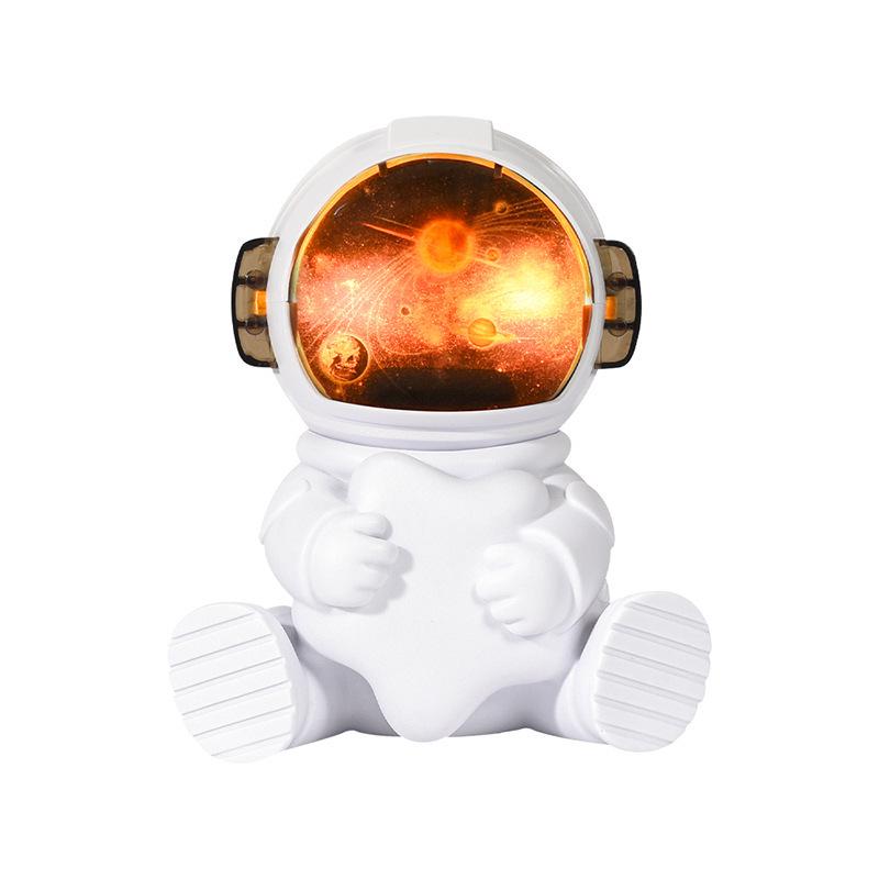 USB-Powered Astronaut Desktop Humidifier - Cute & Compact for Students