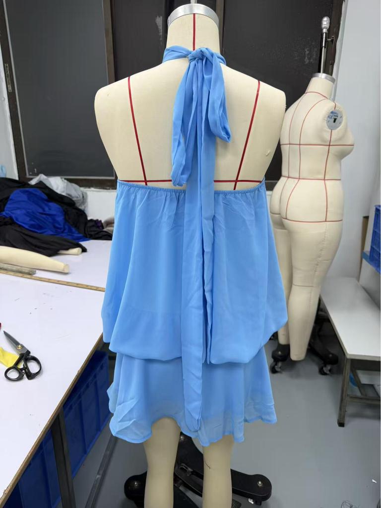 Europäisches & Amerikanisches Einfarbiges Schlankes Rückenfreies Neckholder-Kleid mit Flauschigem Rock - Damen Urlaubsbekleidung