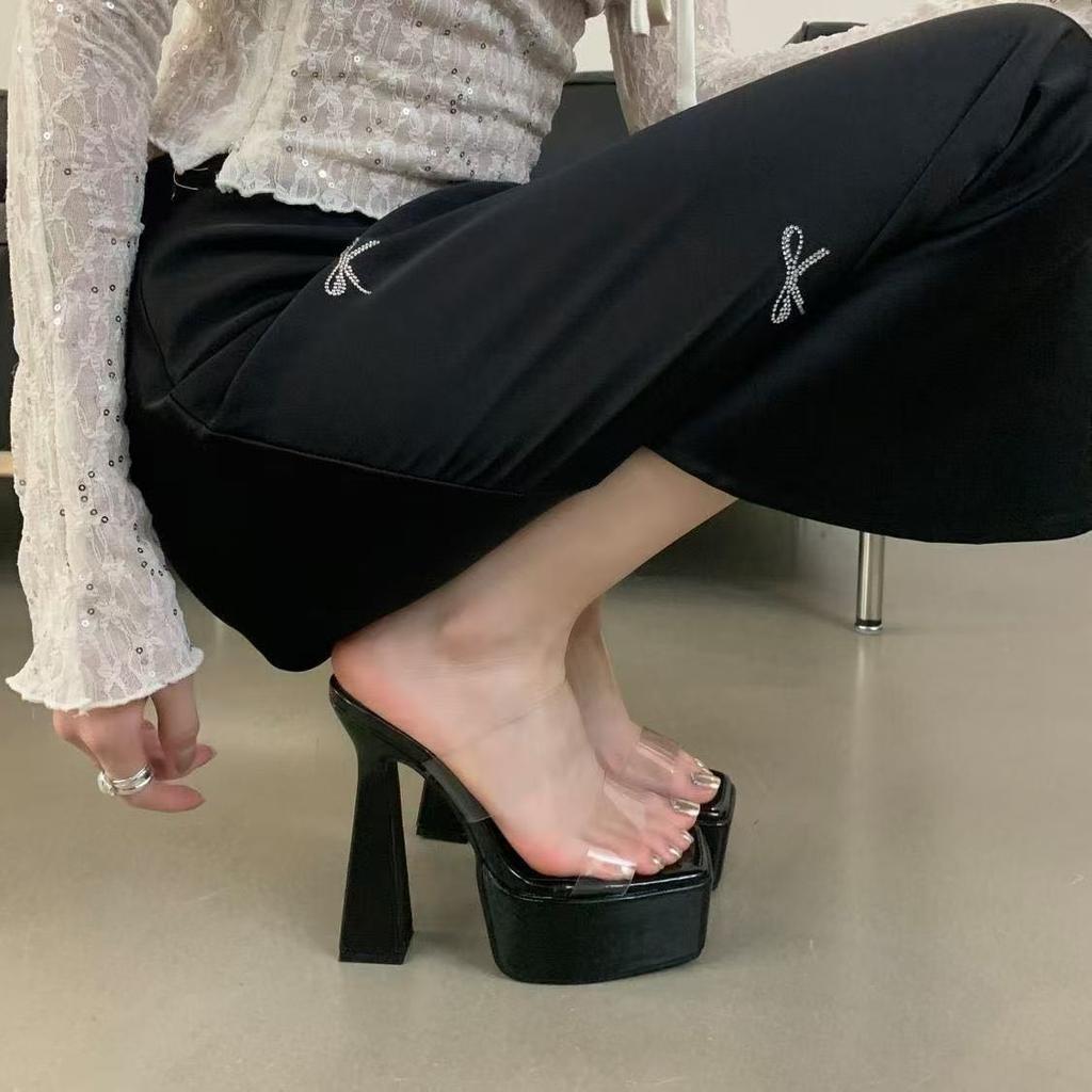 Kleine höhenvergrößernde Sandalen dicker Absatz mit transparenter dicker Sohle wasserdicht superhoher Absatz coole Slipper 2025 Sommer neu