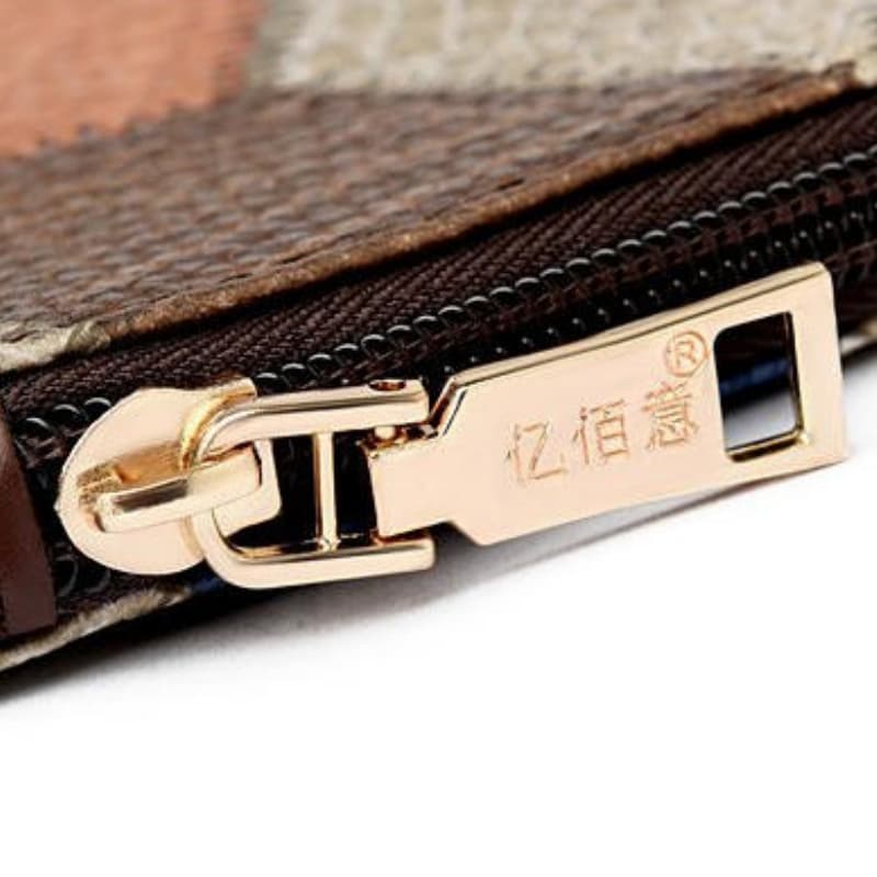 Contrasting color plaid splicing shoulder handbag