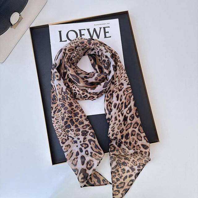 Leopard print scarf autumn and winter retro Spice Girl new silk scarf Bali yarn thin long silk scarf women's high sense personalized scarf