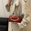 New exquisite clutch bag, fashionable chain bag, banquet bag, party bag.