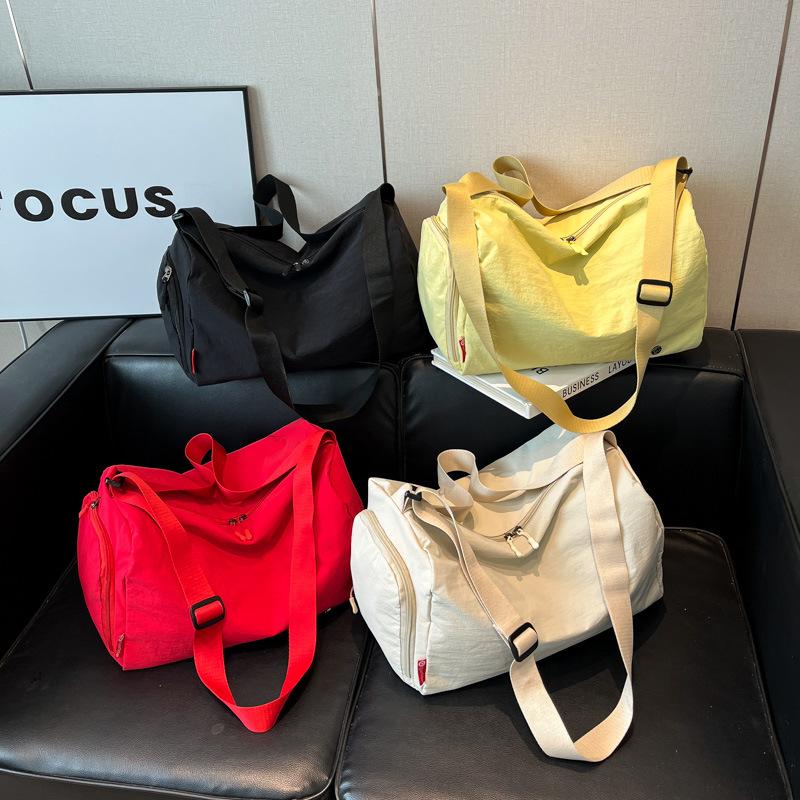 Dry and wet separation casual travel bag large capacity simple and lightweight fitness bag fashion messenger boarding storage bag
