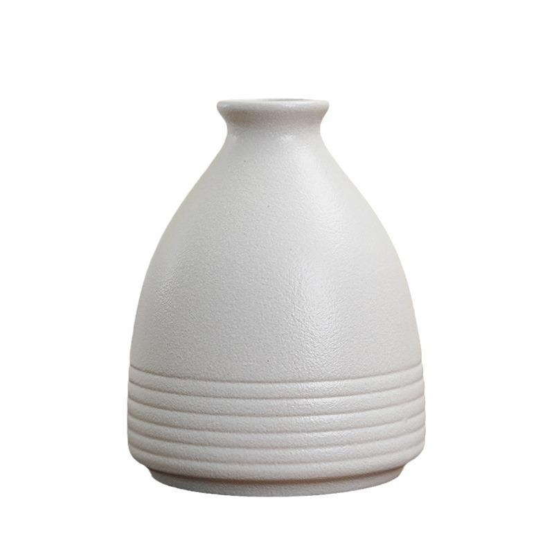 Casual White Ceramic Tabletop Vase Small Home Desktop Decoration Art Design for Flower Arrangement