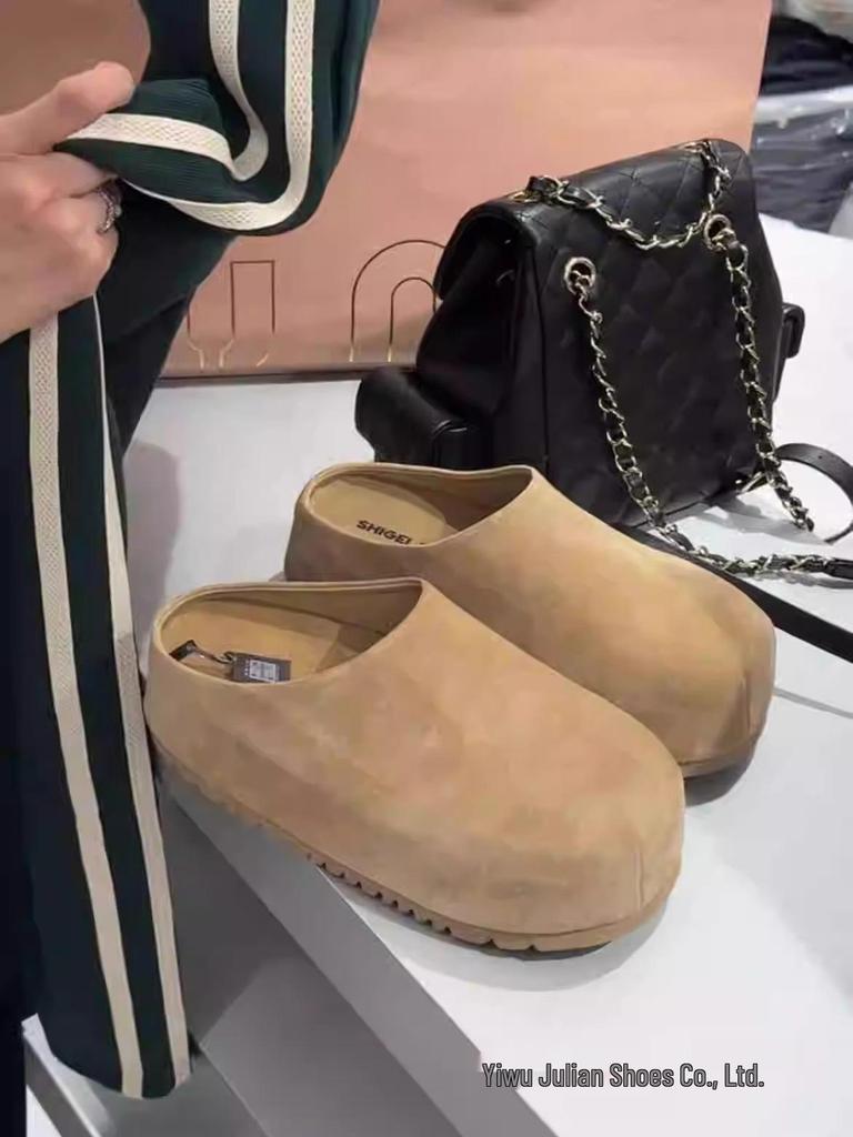 2025 Nowe Damskie Małe Zamknięte Pantofle ze Skóry Nubukowej Podwyższające Obcas Wsuwane do Noszenia na Zewnątrz