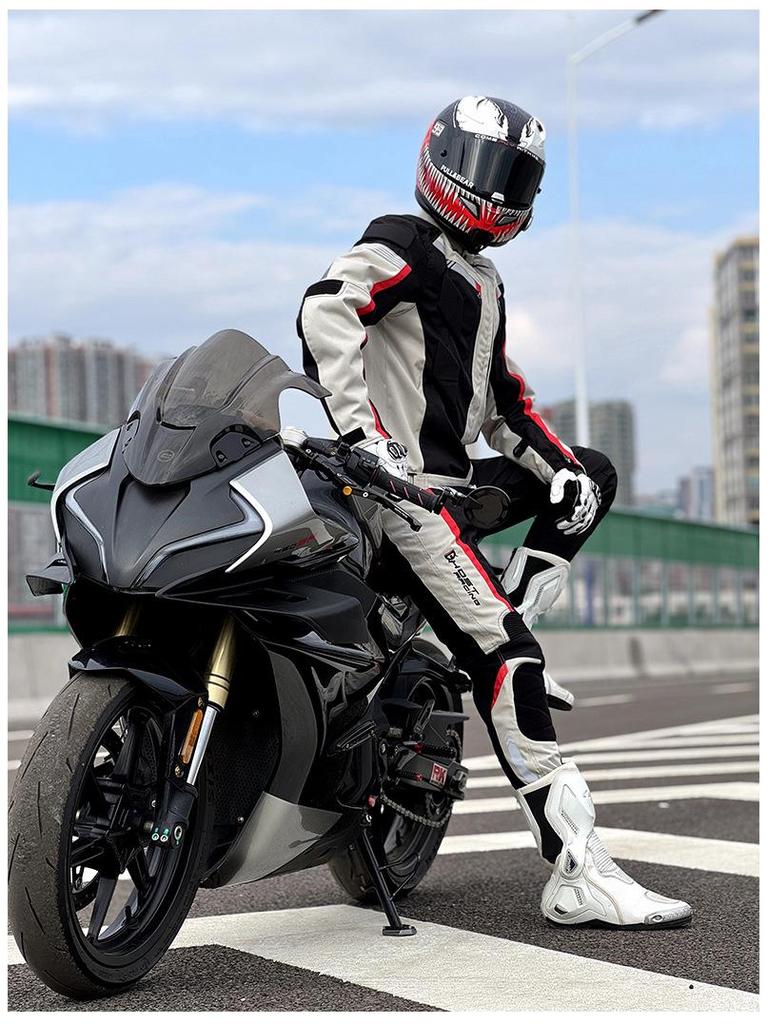 All-Season Windproof Waterproof Motorcycle Riding Suit, Anti-Fall Racing Gear for Warmth and Leisure