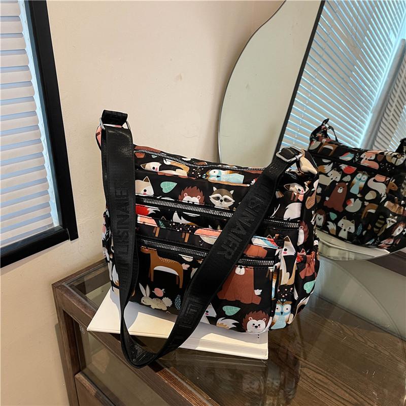 Fashion Oxford cloth shoulder messenger bag women's new large-capacity versatile casual lightweight mother bag