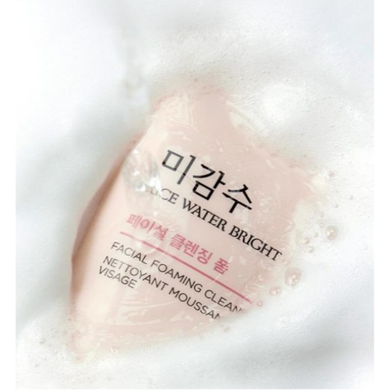 The Face Shop Rice Water Bright Cleansing Set – Facial Cleansing Foam 150ml & Light Cleansing Oil 150ml