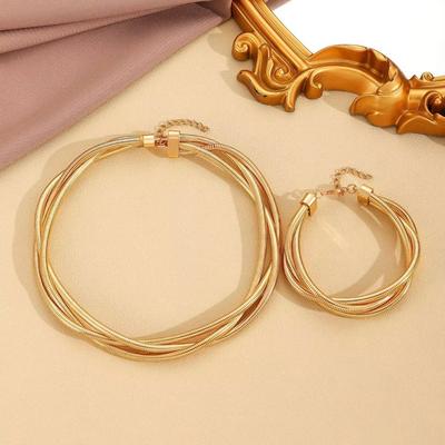 Collier Ras-du-cou Torsadé Multi-couches Hip Hop Ensemble de Colliers Exagérés Accessoire de Bijouterie