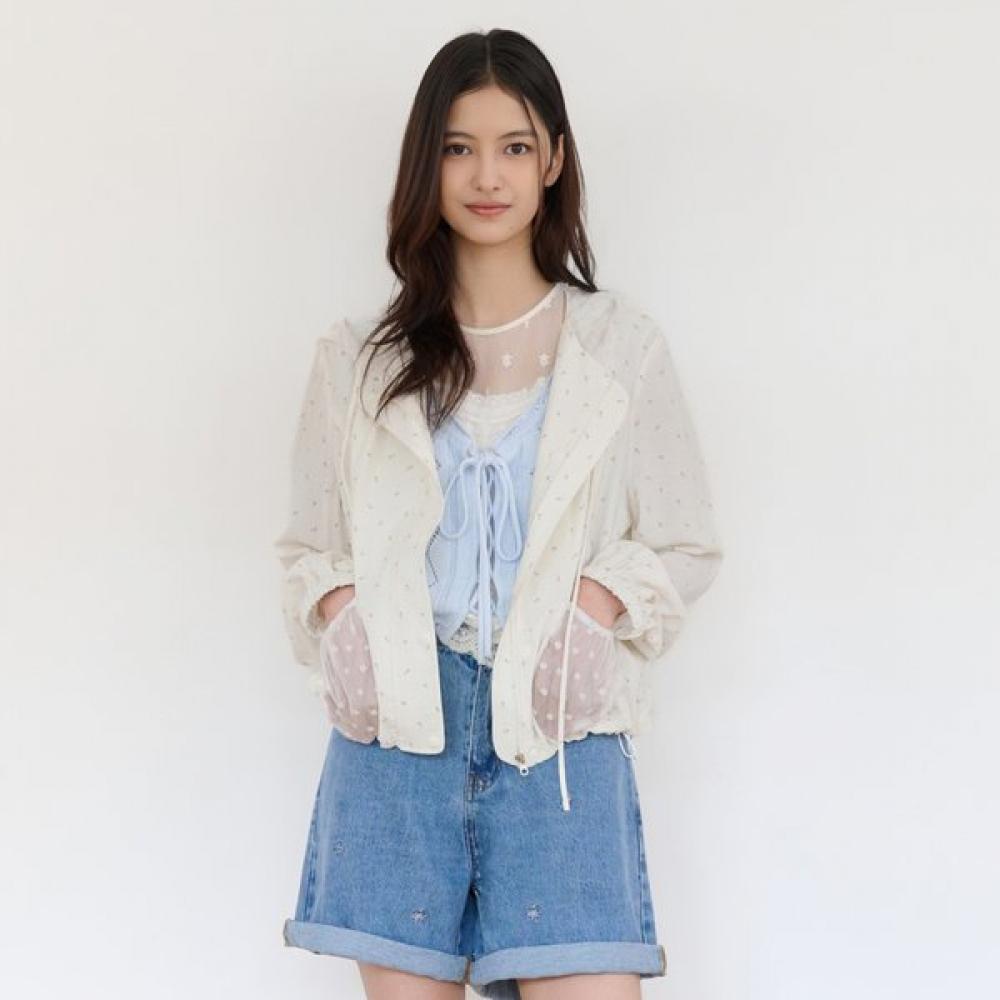 Thursday Island Flower Embroidery Mesh Sleeveless Blouse T264mbl283w