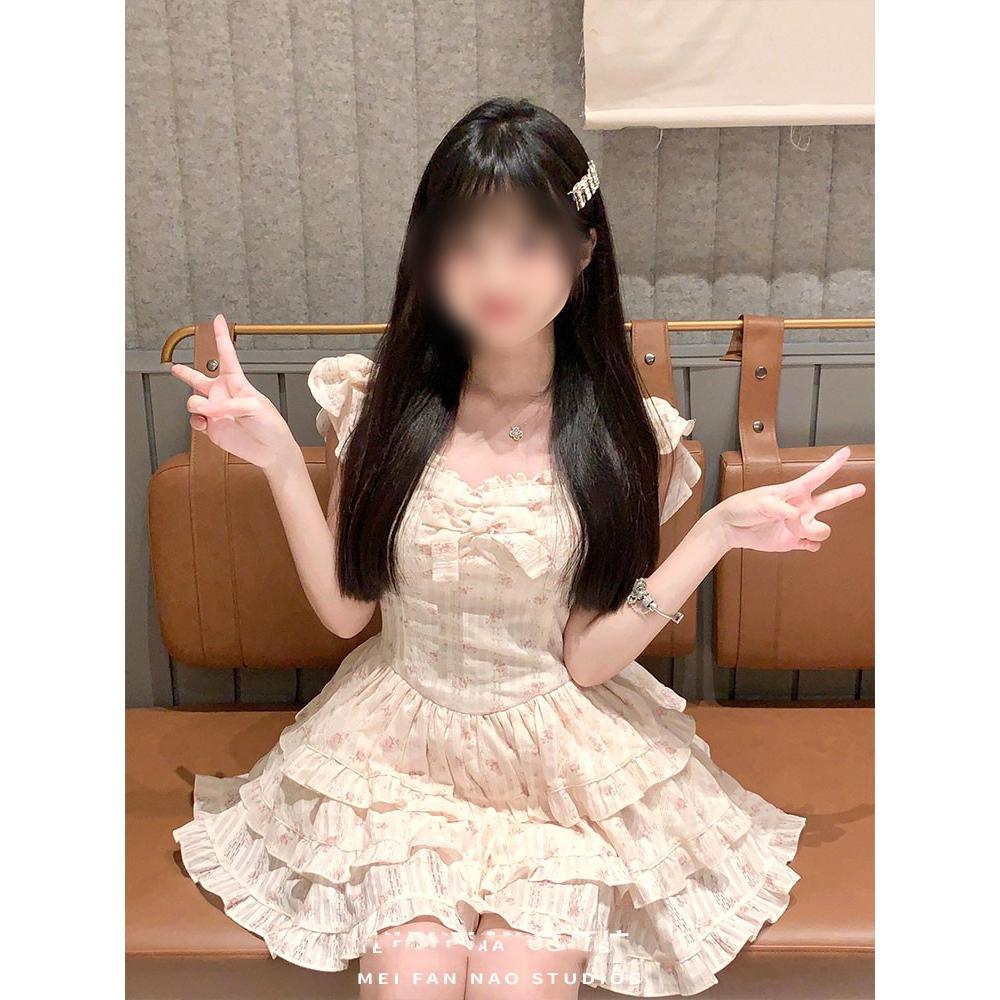 Sweet and hot girl small flying sleeve floral dress woman summer gentle wind waist slimming fluffy cake skirt casual