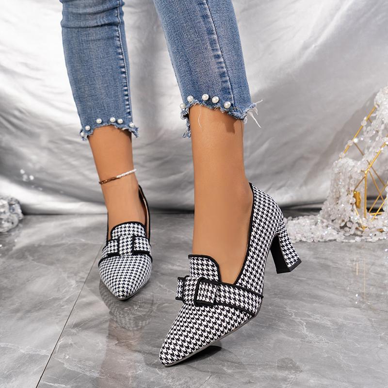 Fashion 2025 Summer New Large Pointed Shallow Mouth Coarse Follow up Shoes for Women, Fashionable and Elegant High Heels for Women