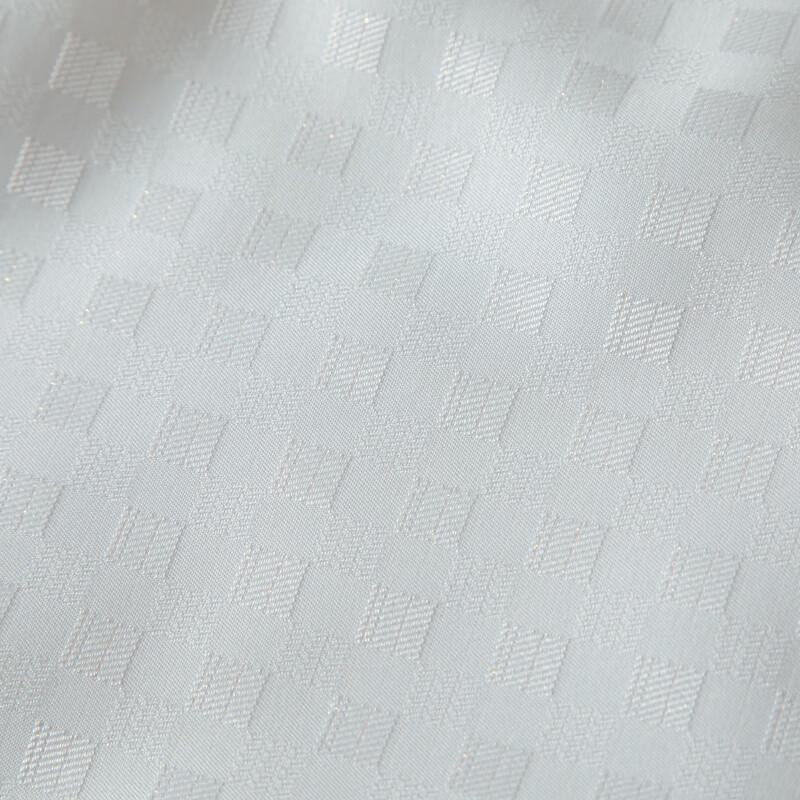 Cloud-Soft Gilt Jacquard Tussah Silk Duvet