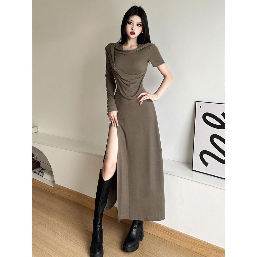 Female Retro Wasteland Style Design Hooded Dress Feminine Temperament Pleated Slim High Slit Spicy Girl