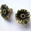 Bronzed Cabinet Knobs Vintage Dresser Drawer Knobs Daisy Floral Drawer Pulls for Furniture Decor Antique Closet Handle Pull