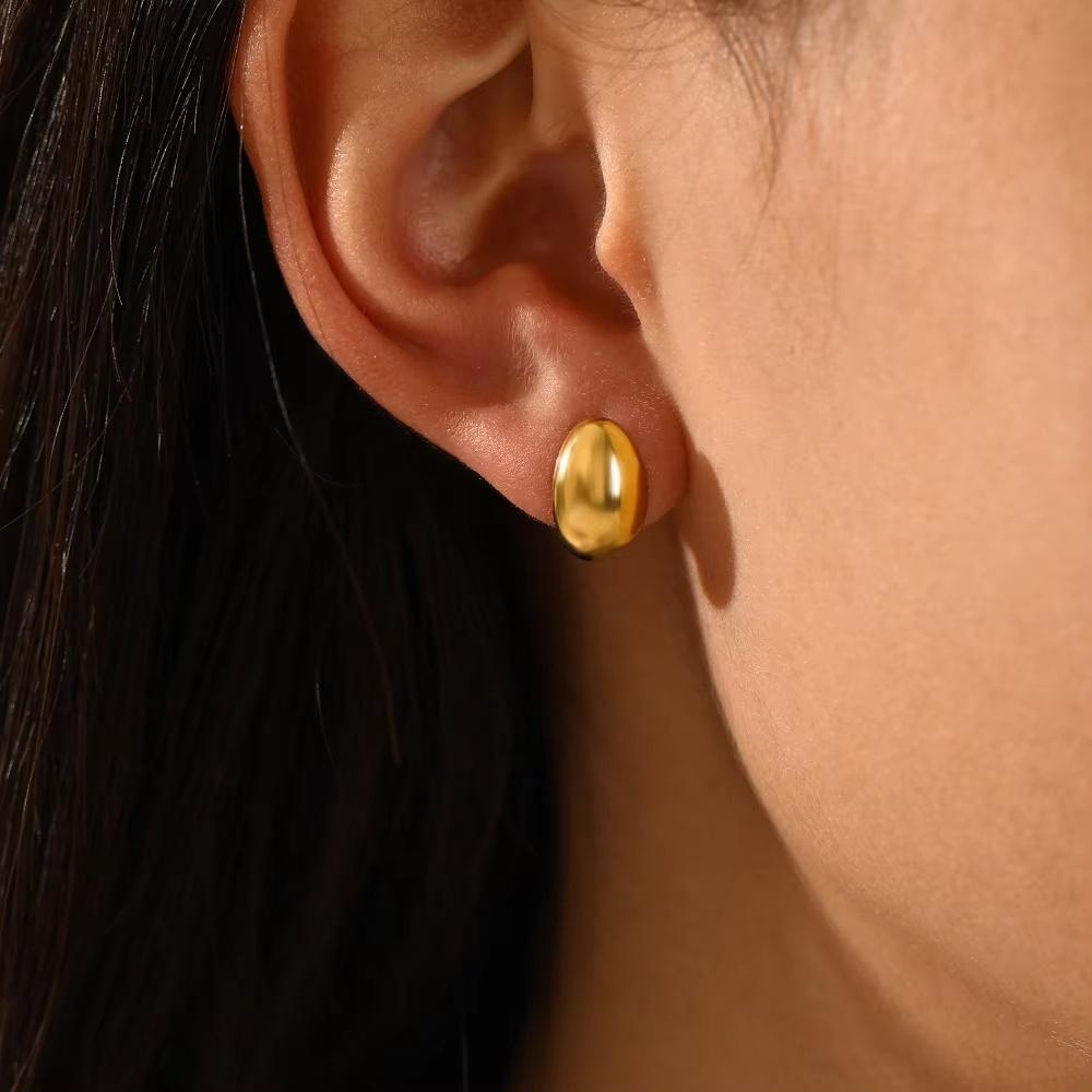 Fashion Minimalist Geometric Earrings Trendy Stainless Steel Glossy Stud Earrings For Women Daily Wear Party Gifts