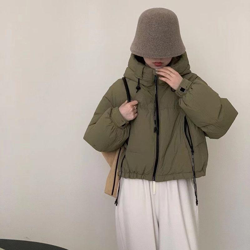 Hooded small down jacket women's 2024 winter fashion short design sense zipper thickened white duck down bread jacket
