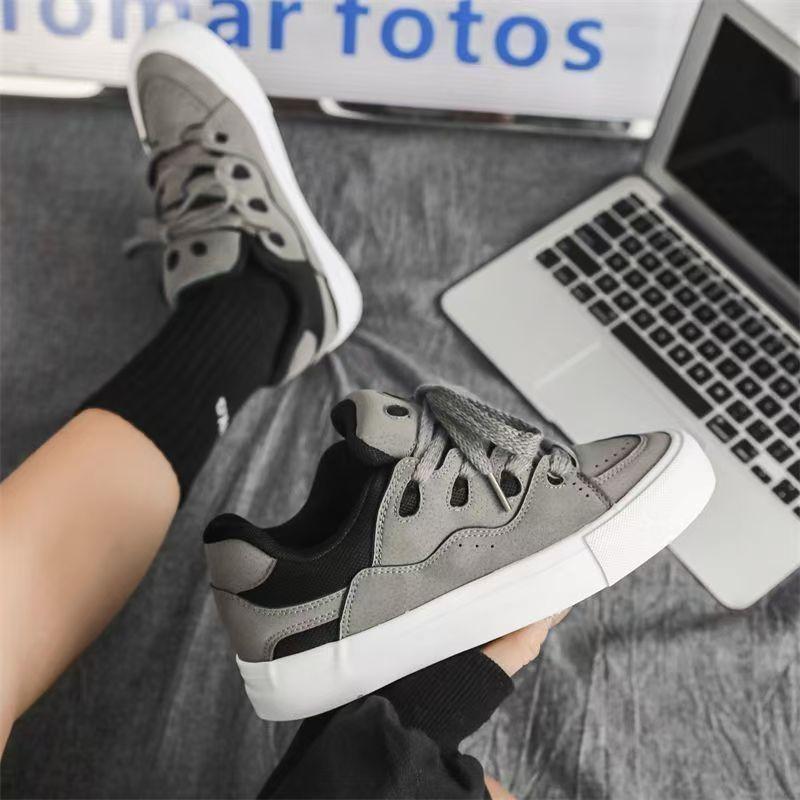 

35-44 New niche bread Korean version fashion couple lace-up men s and women s running skateboard shoes sports and leisure shoes 35