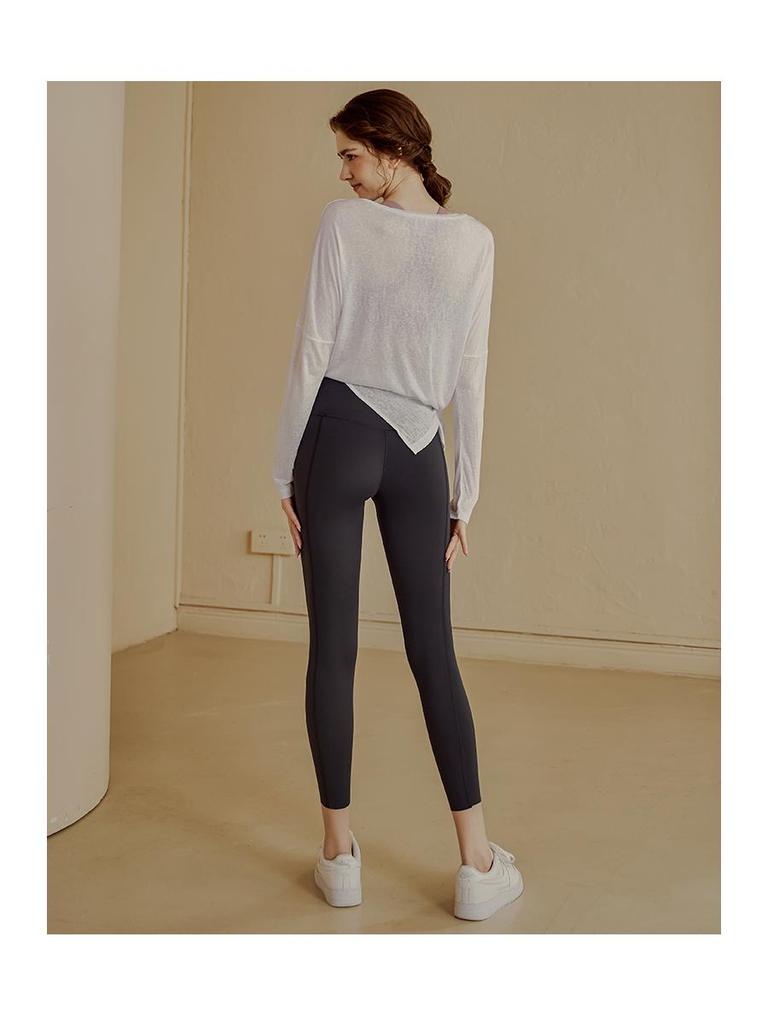 Women's Quick-Dry Sports Pullover - Long Sleeve, Breathable, Slim Fit for Running & Yoga (2025)