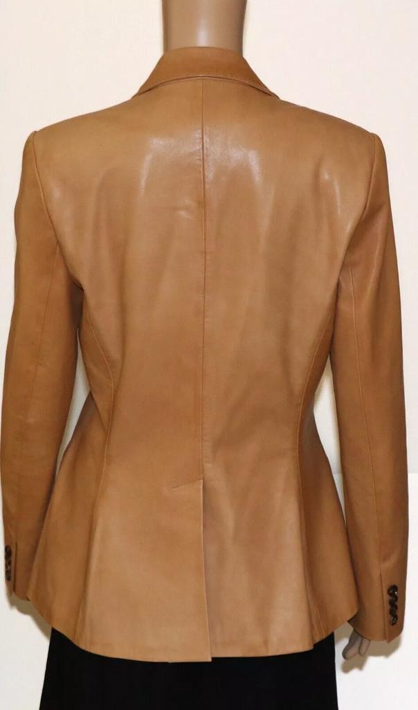 Blazer formal elegante hecho a mano para fiesta de mujer en piel de cordero auténtica color canela