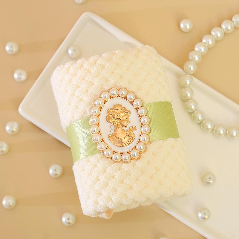 Wedding Cake Wedding Ceremony Gift Towel Coral Velvet Baroque Towel Multicolor Optional Gift