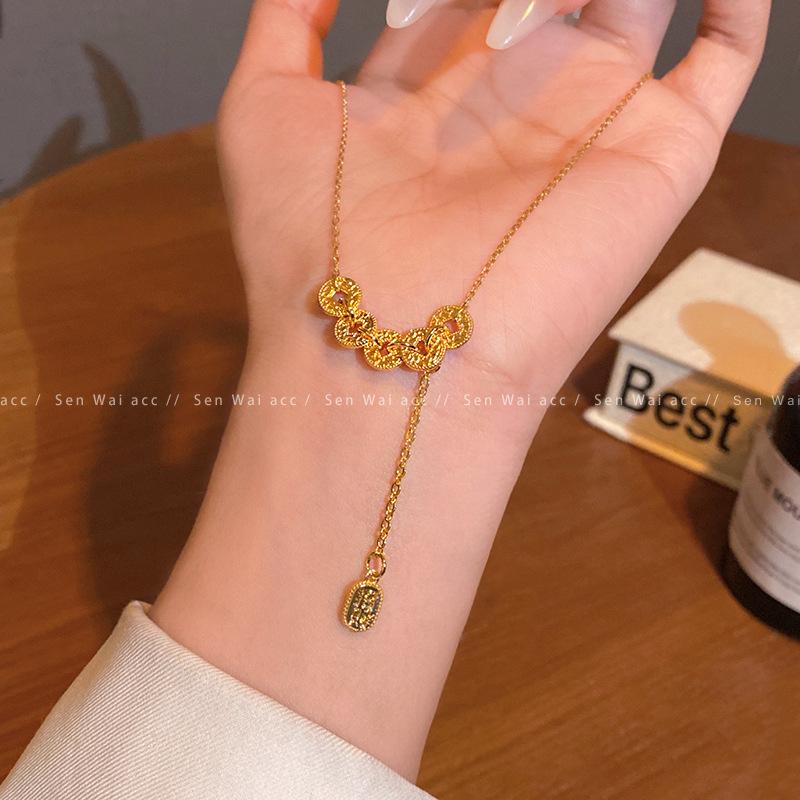 

Crushed ice ice five emperors money copper coin necklace women s retro light luxury collarbone chain neck chain accessories