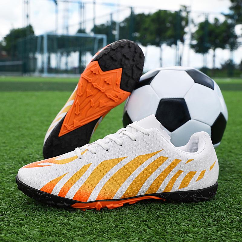 Youth Low-Top Long Spikes Leather Football Shoes