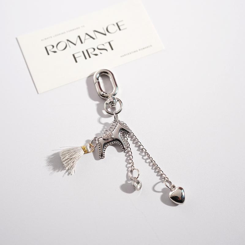 1 Stück Metall Pferde Liebe Quaste Schlüsselanhänger Anhänger Tasche Anhänger Schlüsselanhänger Niedliches Tier Ornament Dekor Auto Schlüsselanhänger Charme Zubehör