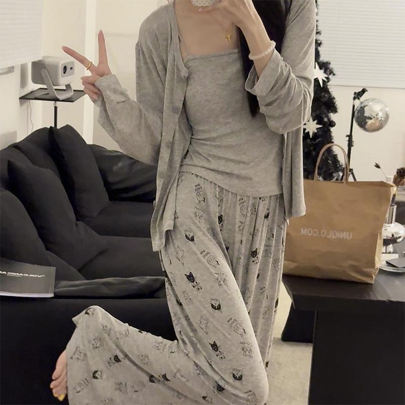 Women's Modal Cotton Pajama Set - Three-Piece Sleeveless and Long Sleeve with Chest Pads for Indoor or Outdoor Use