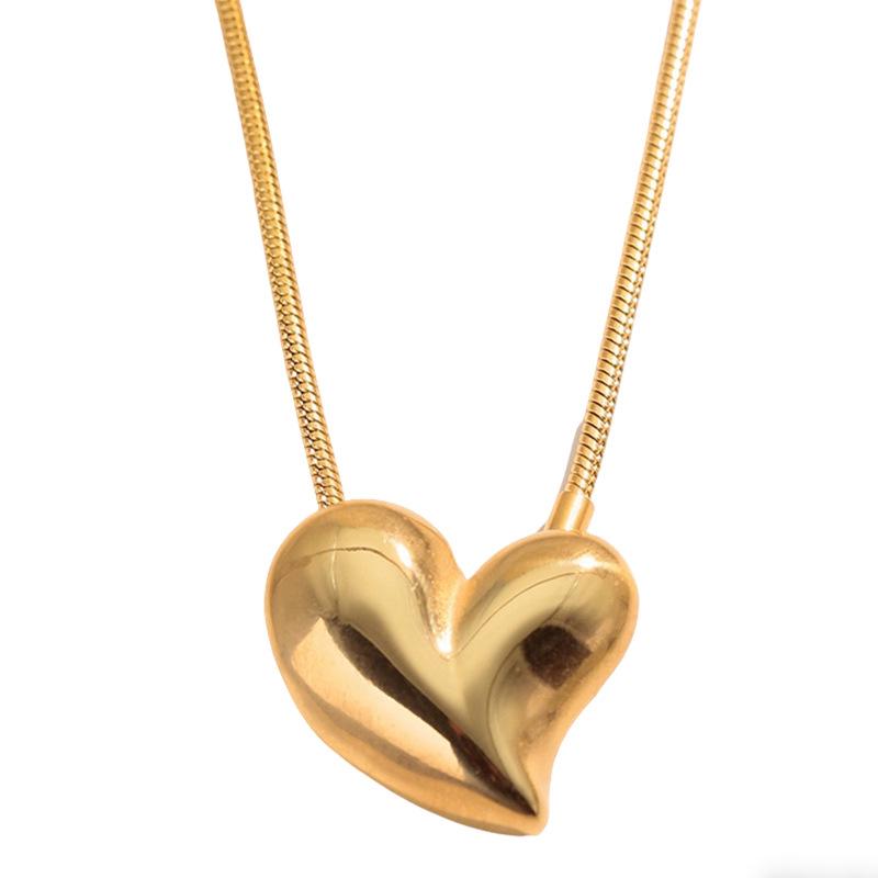 Glossy Heart Necklace - Women's Fashion, European & American Style, Non-Fading Vacuum Electroplated Clavicle & Sweater Chain.