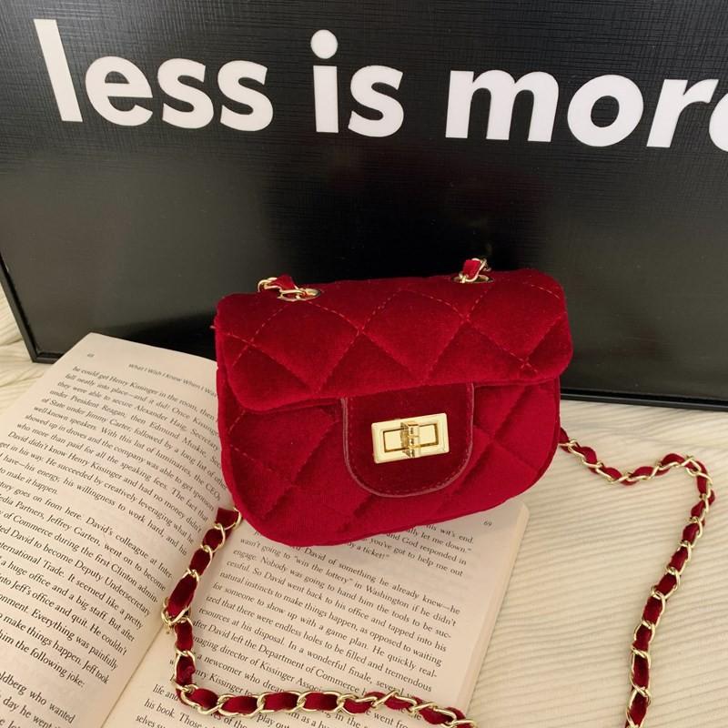 Kids Mini Adorable Shoulder Bag In Soft Velvet Stylish Crossbody With Chain Strap