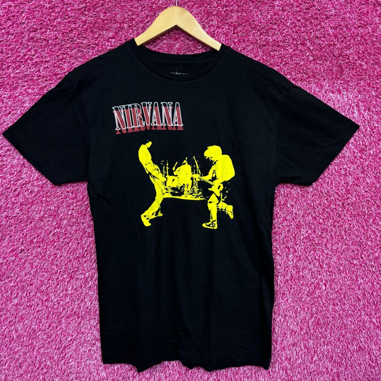 Nirvana Grunge Band Live Tshirt size Large M