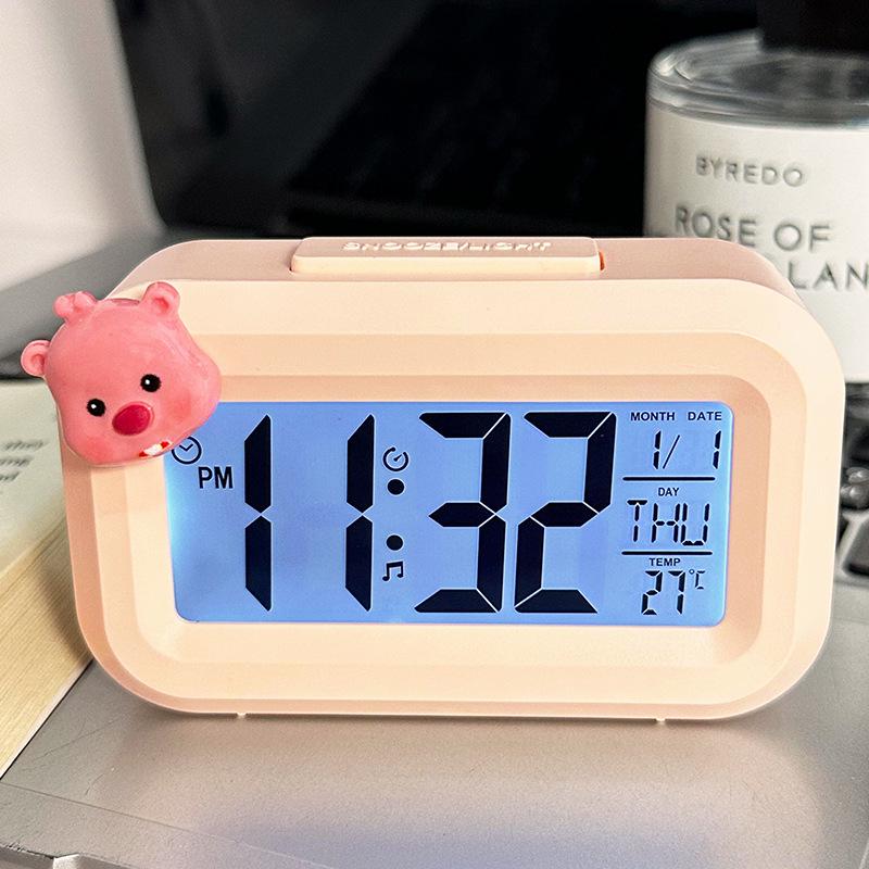 Luminous Cute Beaver Alarm Clock - Multifunctional Silent Desktop Clock with Timer for Dorms and Bedside.