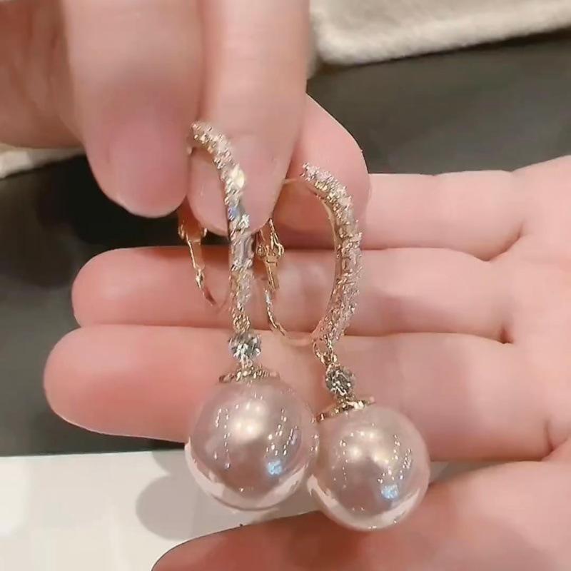 Koreanischer Stil 925 Silber Schmetterling & Quaste Ohrringe mit Zirkonia, Strass und Perlen Akzenten für Herbst/Winter.