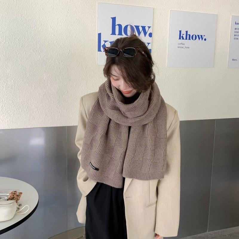 Popular green high-value scarf women's winter Korean version versatile student couple thickened warm knitted ins scarf