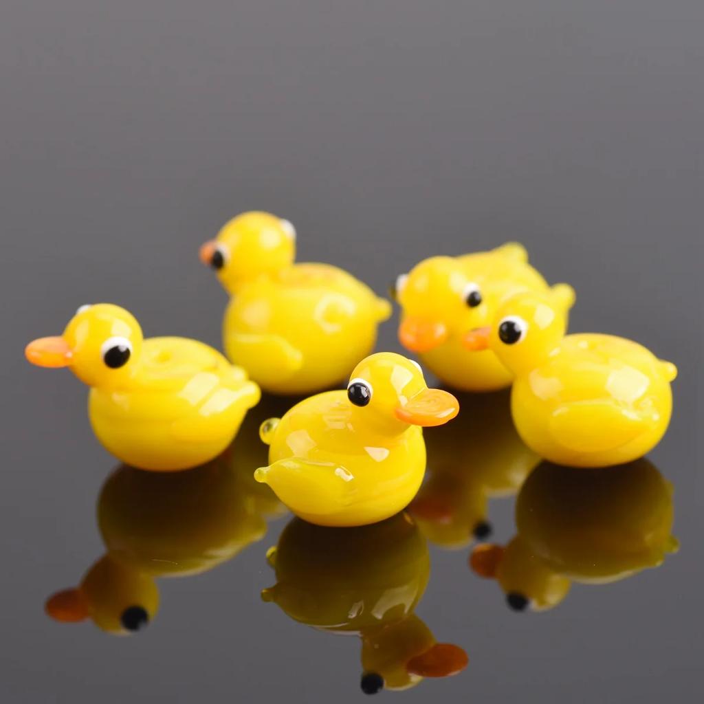 2pcs 16x15mm Yellow Duck / 24x16mm Penguin/White Dog Shape Handmade Lampwork Glass Loose Beads for Jewelry Making DIY Crafts Findings