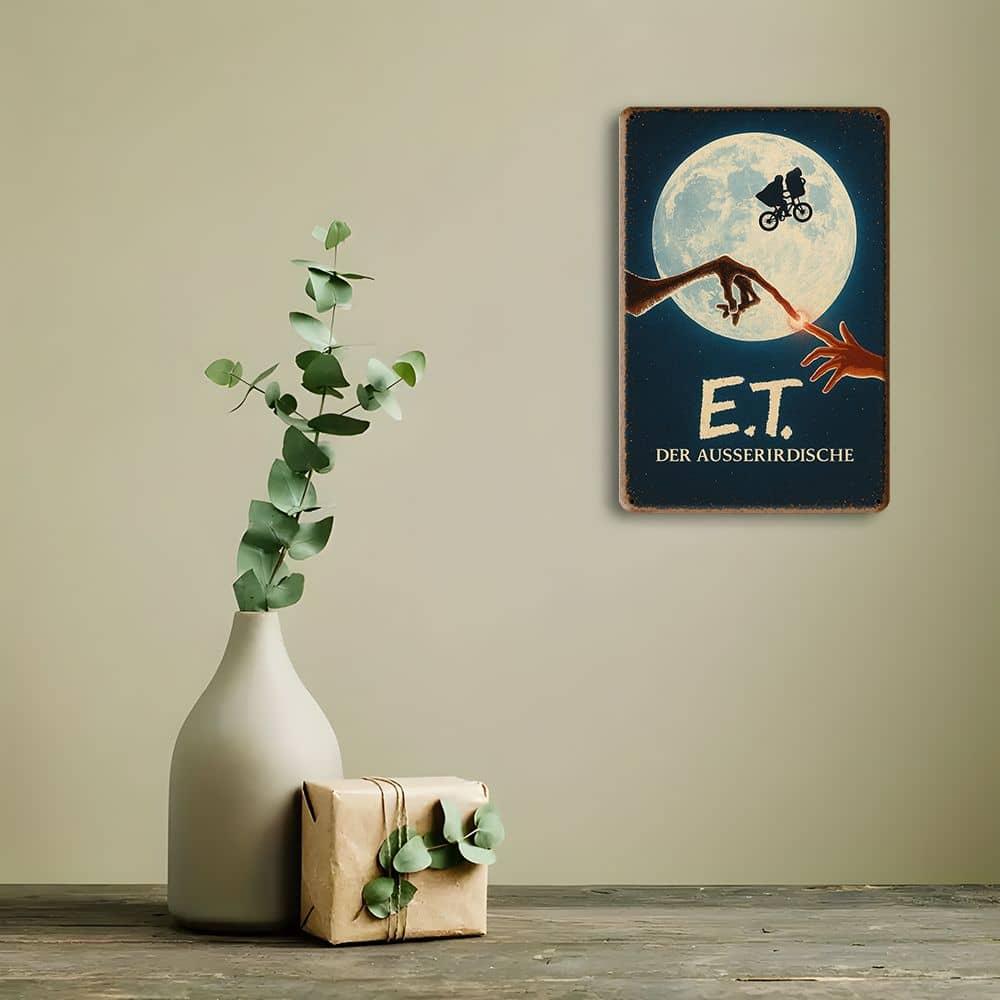 Vintage Alien Movie Metal Wall Art - 30.48cm X 20.32cm Retro Tin Sign for Home, Bar, Cafe Decor - Easy Hang, Poster, Iron Sign