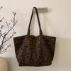Retro Large-capacity Tote Bag Women's New Versatile Leopard Print Shoulder Bag College Student Class Commuter Bag