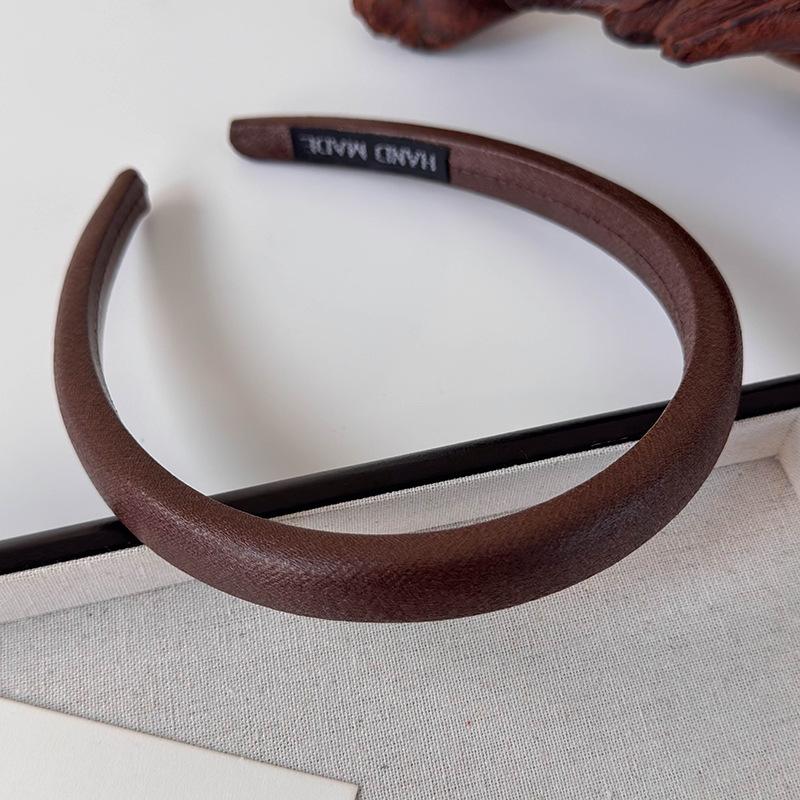 Retro Soft PU Leather Pleated Scrunchie Thin Sponge Headbands for Woman Girl Fashion Temperament Hair Hoop HeadRope Rubber Band