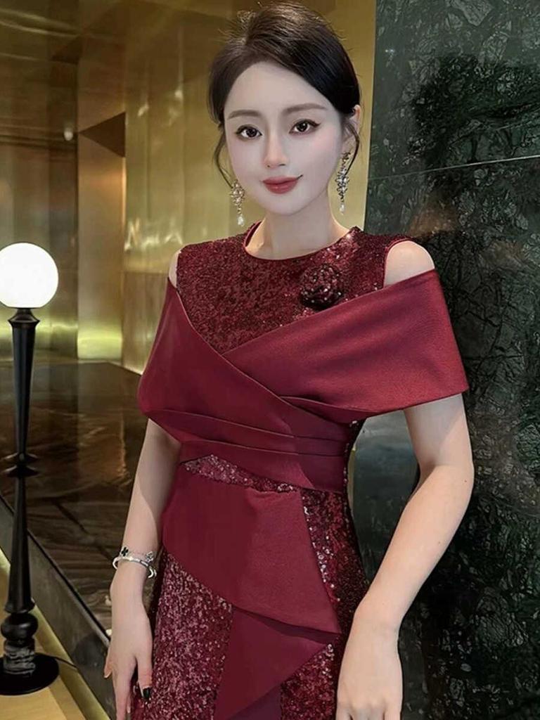 Nanyou Elegant Off-Shoulder Mermaid Sequin Evening Dress for Weddings & Banquets