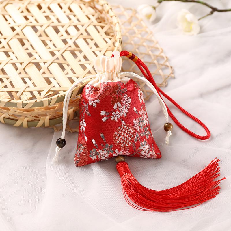 Ping An Cultural Scenic Amulet: Hanfu Style Sachet Pendant for Safety and Luck