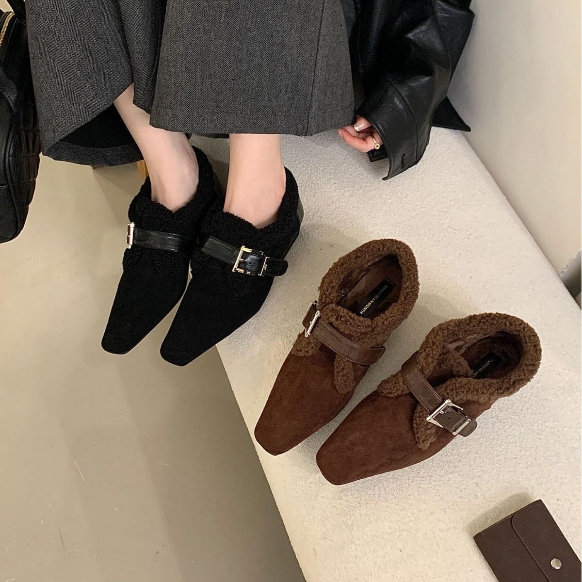 

2025 осень и зима новая маленькая квадратная голова пушистая мягкая подошва глубокий вырез шнуровка для работы женские туфли 39 кофейный